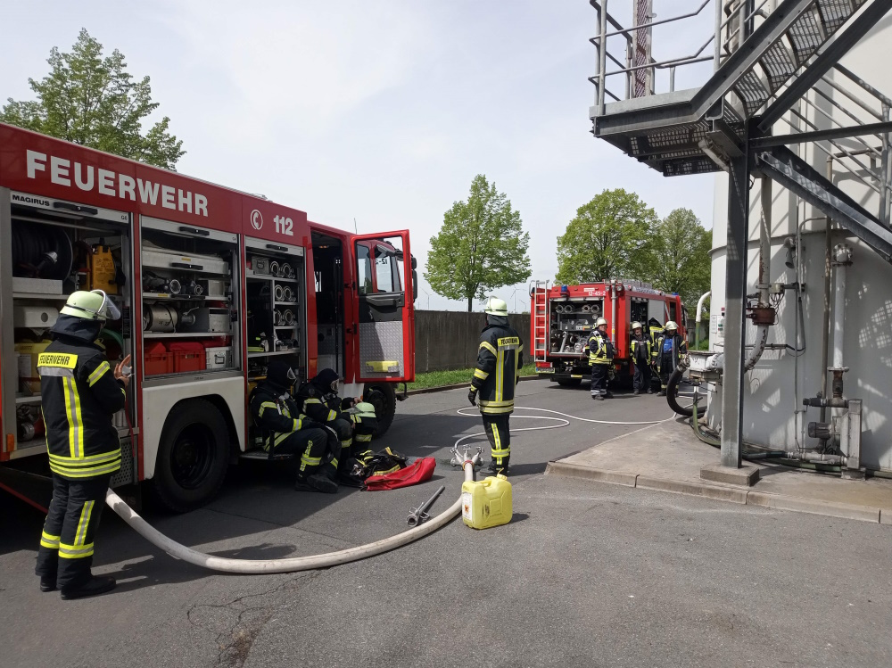 2023 05 09 Schwelbrand Zuckerfabrik Haupt1