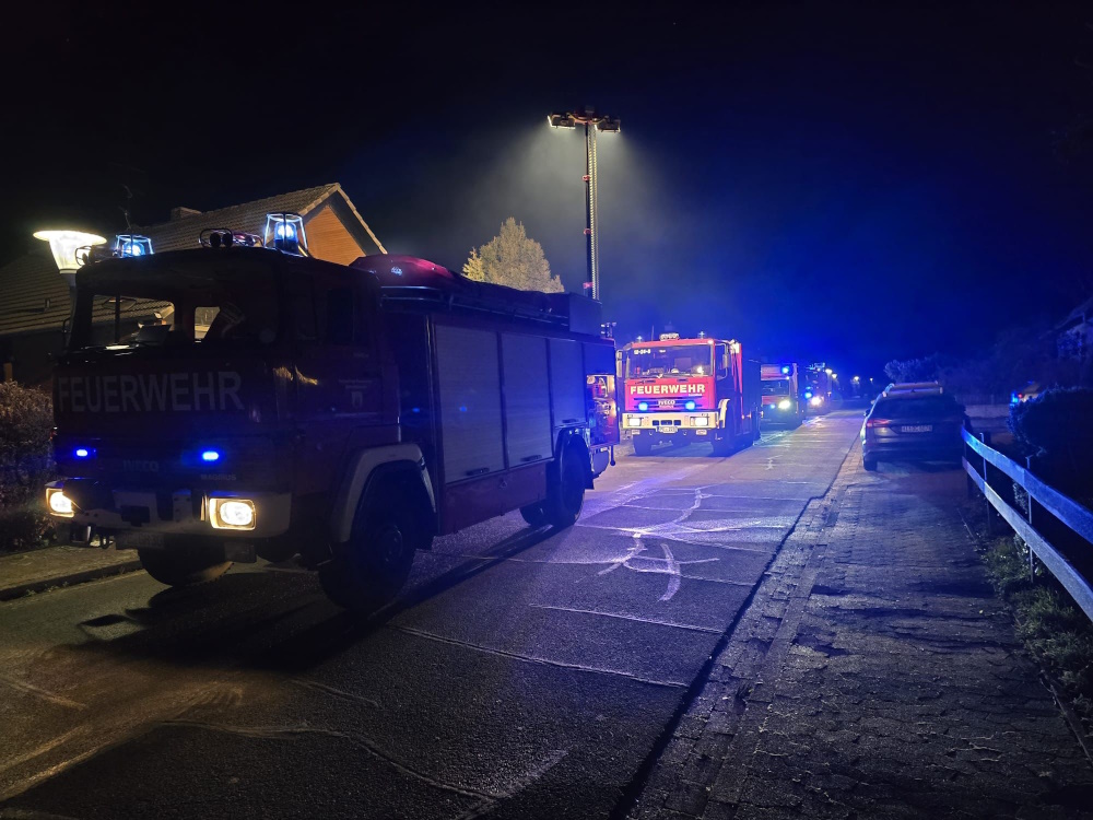 2024 12 28 H1 Notfall Tür Öffnung Hohenhameln Hollwege1a