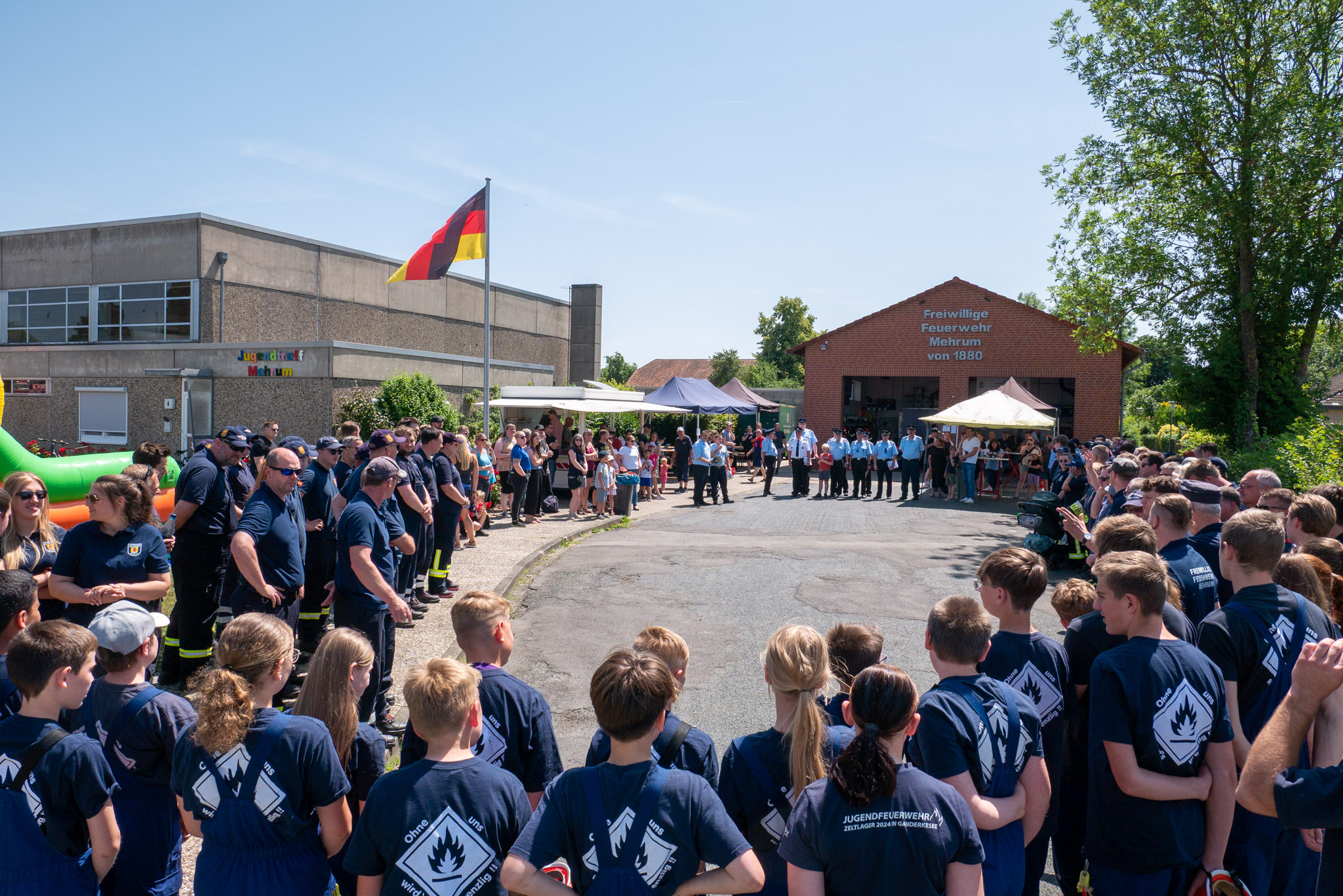 Die Gruppen beim Antreten