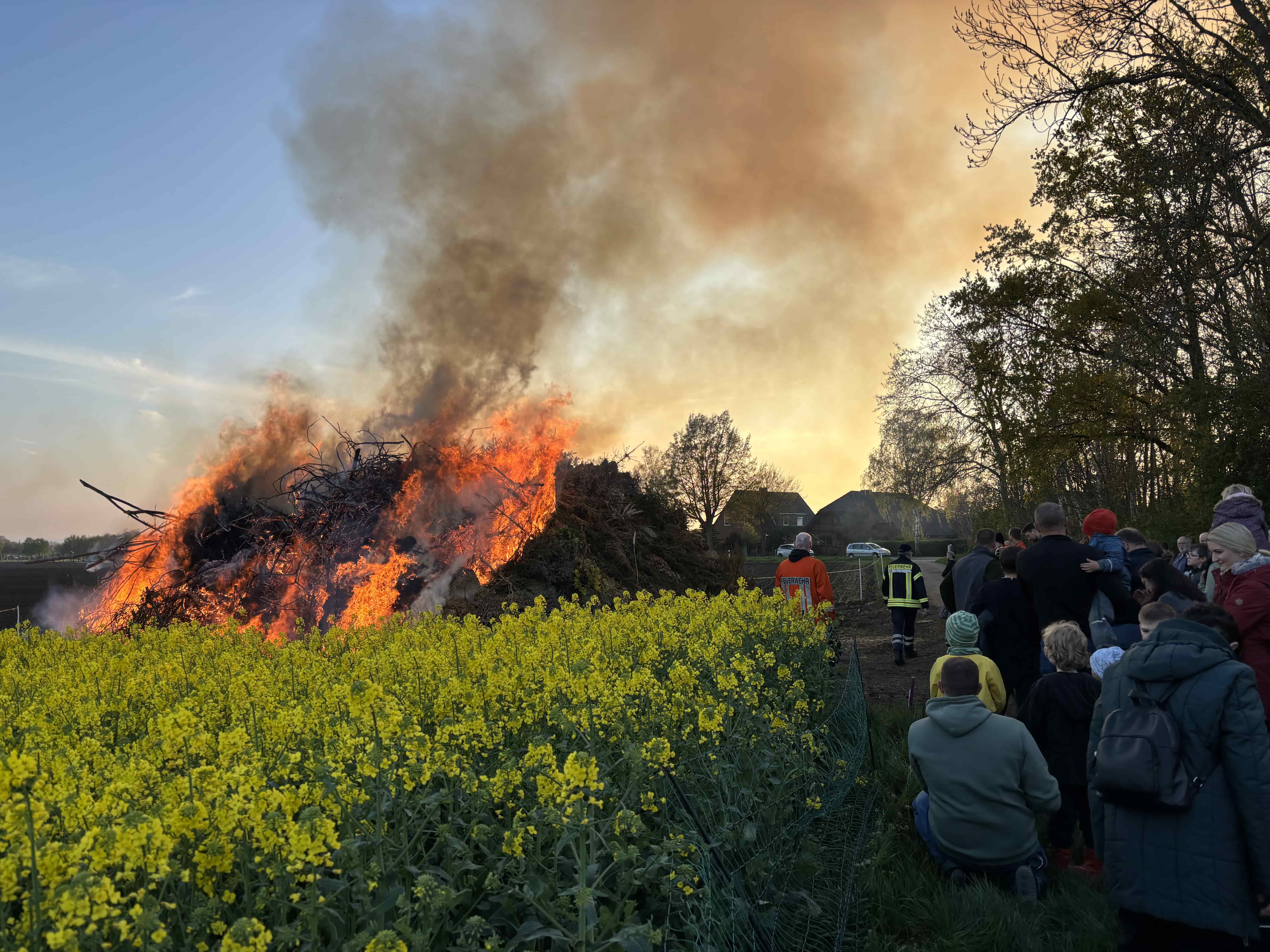 Osterfeuer 2025 Hollwege 2