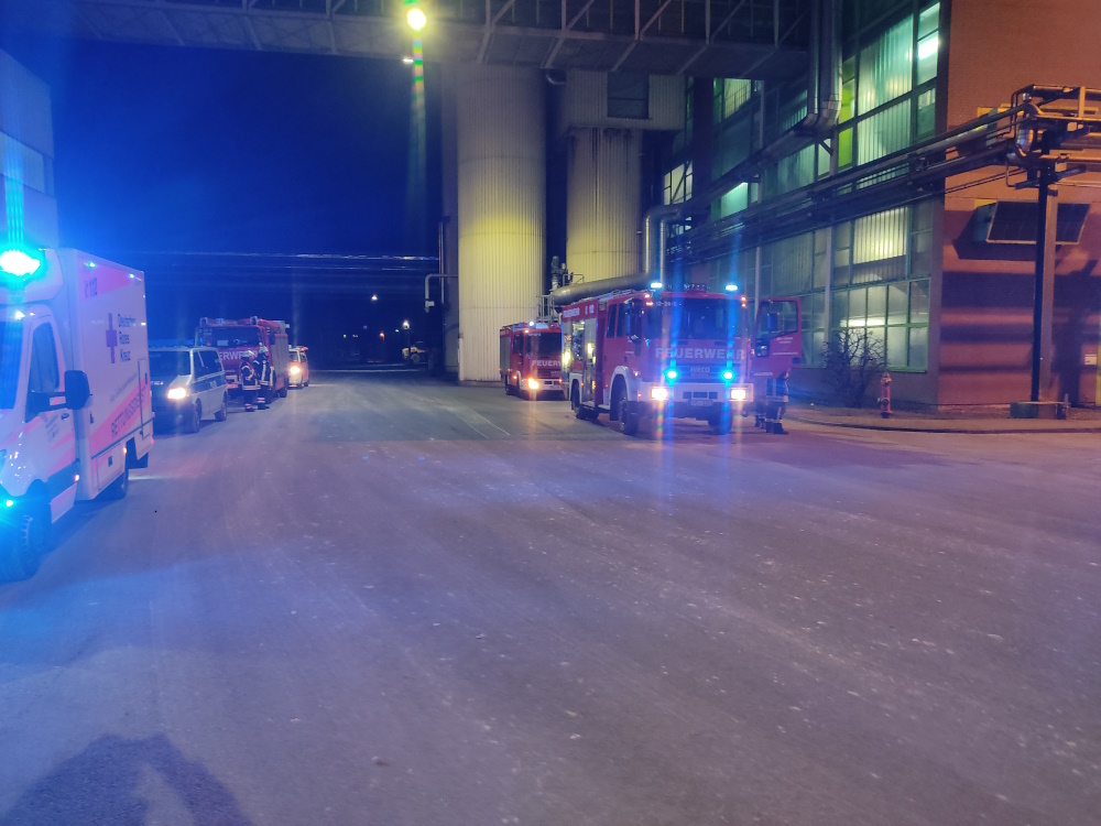 2024 02 28 unklare brandlage Zuckerfabrick Haupt1a