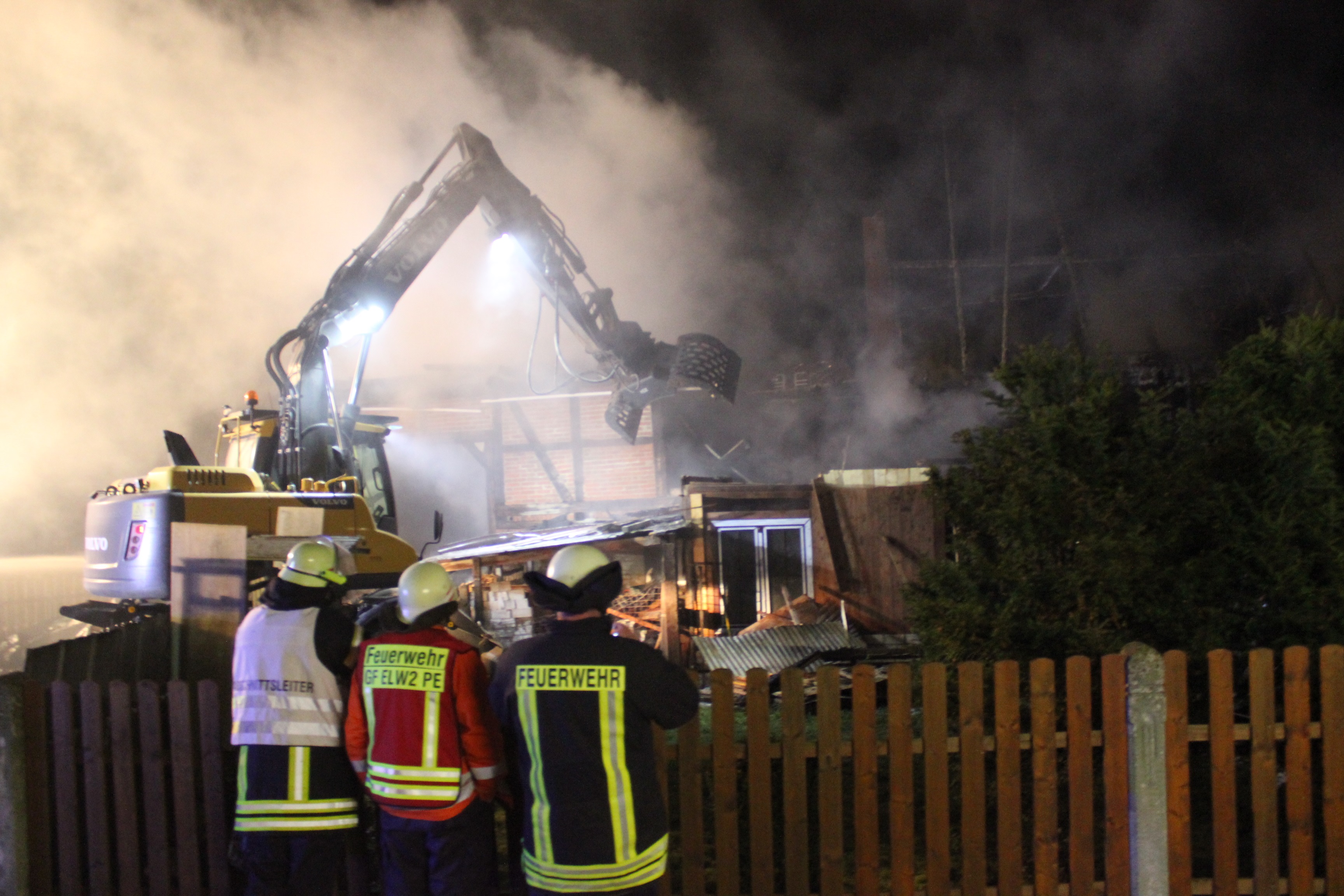 2019_02_23_wohnhausbrand_stedum_haupt2