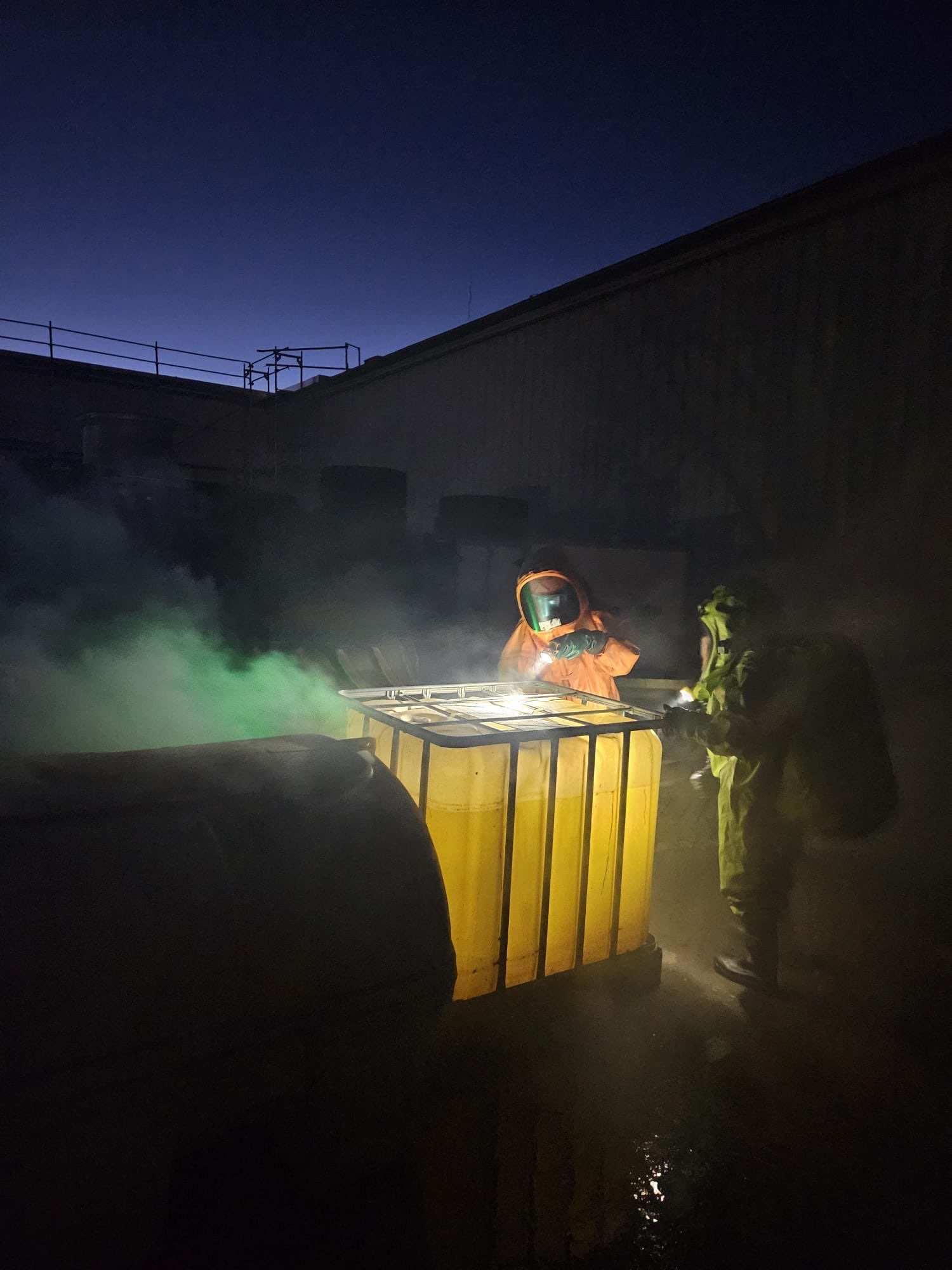 Der erste Trupp führt eine Lageerkundung durch