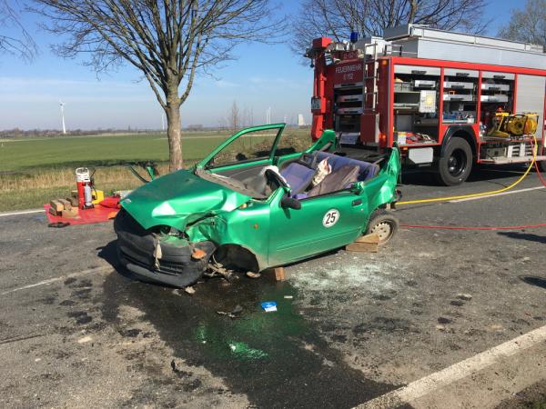 2020_03_25_vu_b494_hohenhameln_stedum_ffw_hohenhameln1a