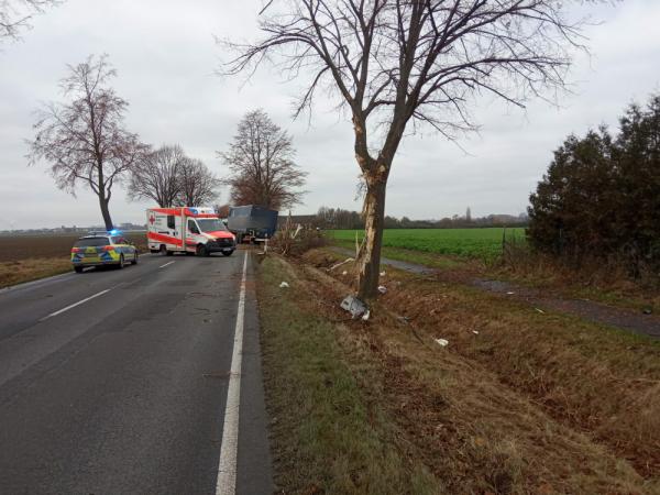 2021_11_24_vu_lkw_stedum-bekum_hohenhameln_haupt1a