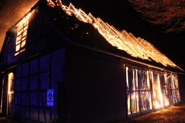 2023_01_12_scheunenbrand_stedum-bekum_haupt2a